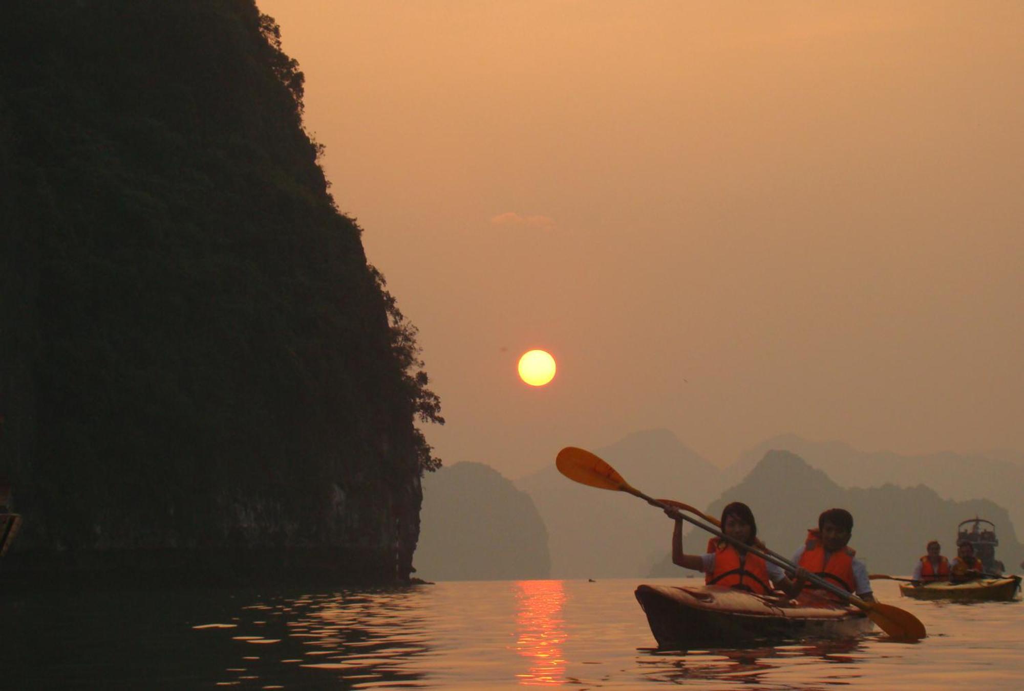 Ruby Cruise Hotel Hạ Long-öböl Kültér fotó
