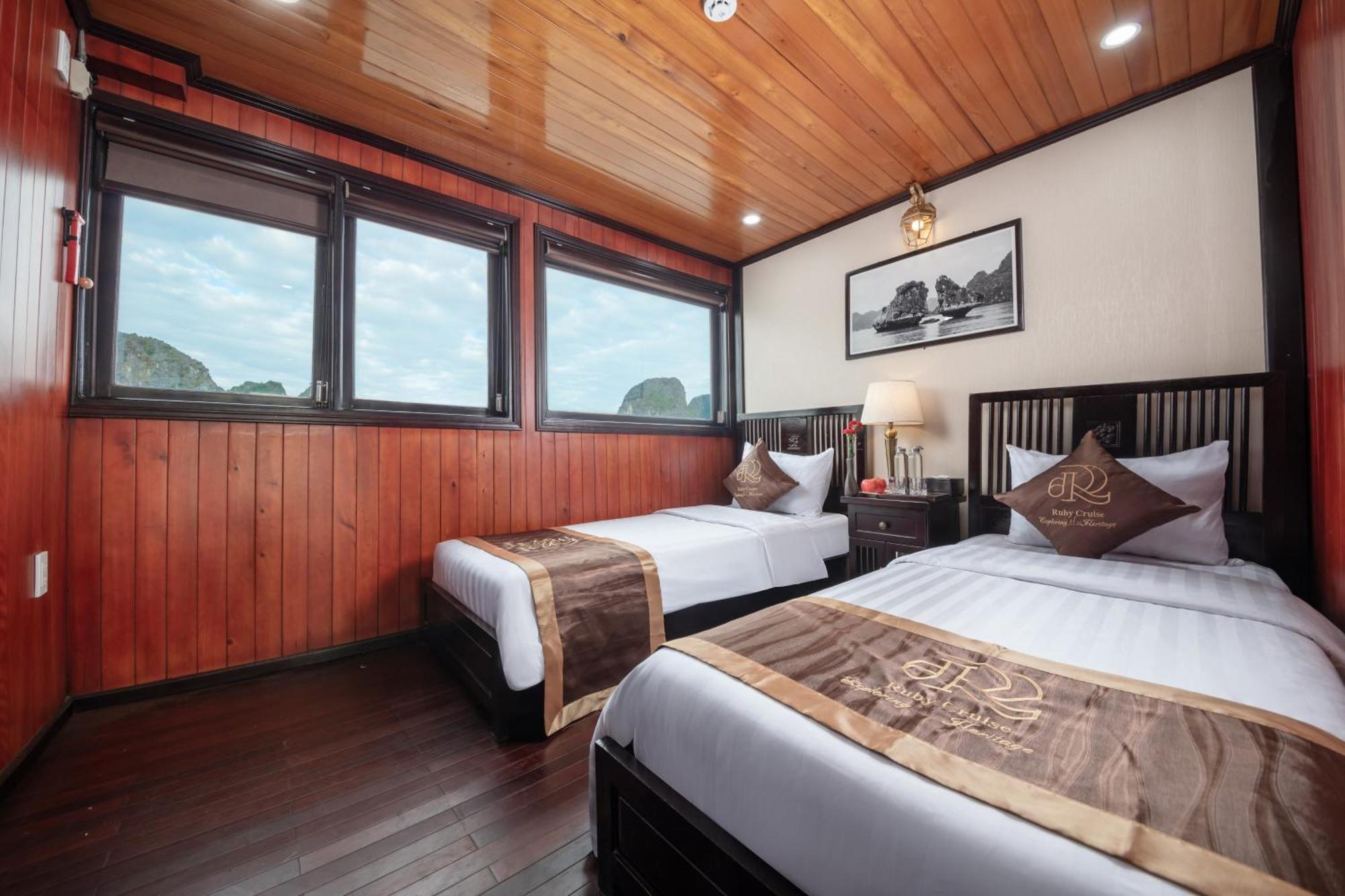 Ruby Cruise Hotel Hạ Long-öböl Kültér fotó