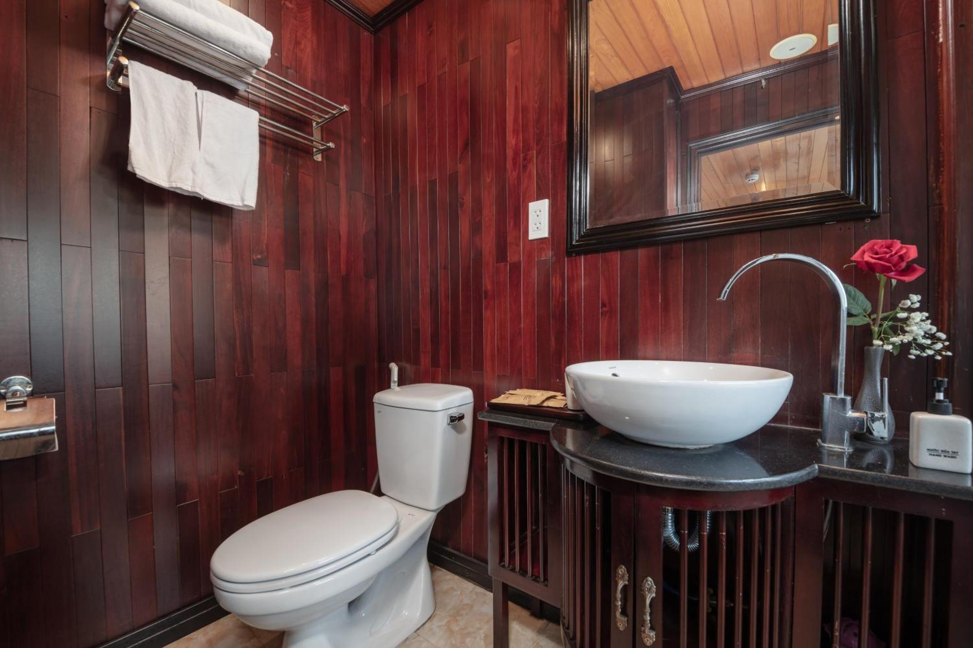 Ruby Cruise Hotel Hạ Long-öböl Kültér fotó
