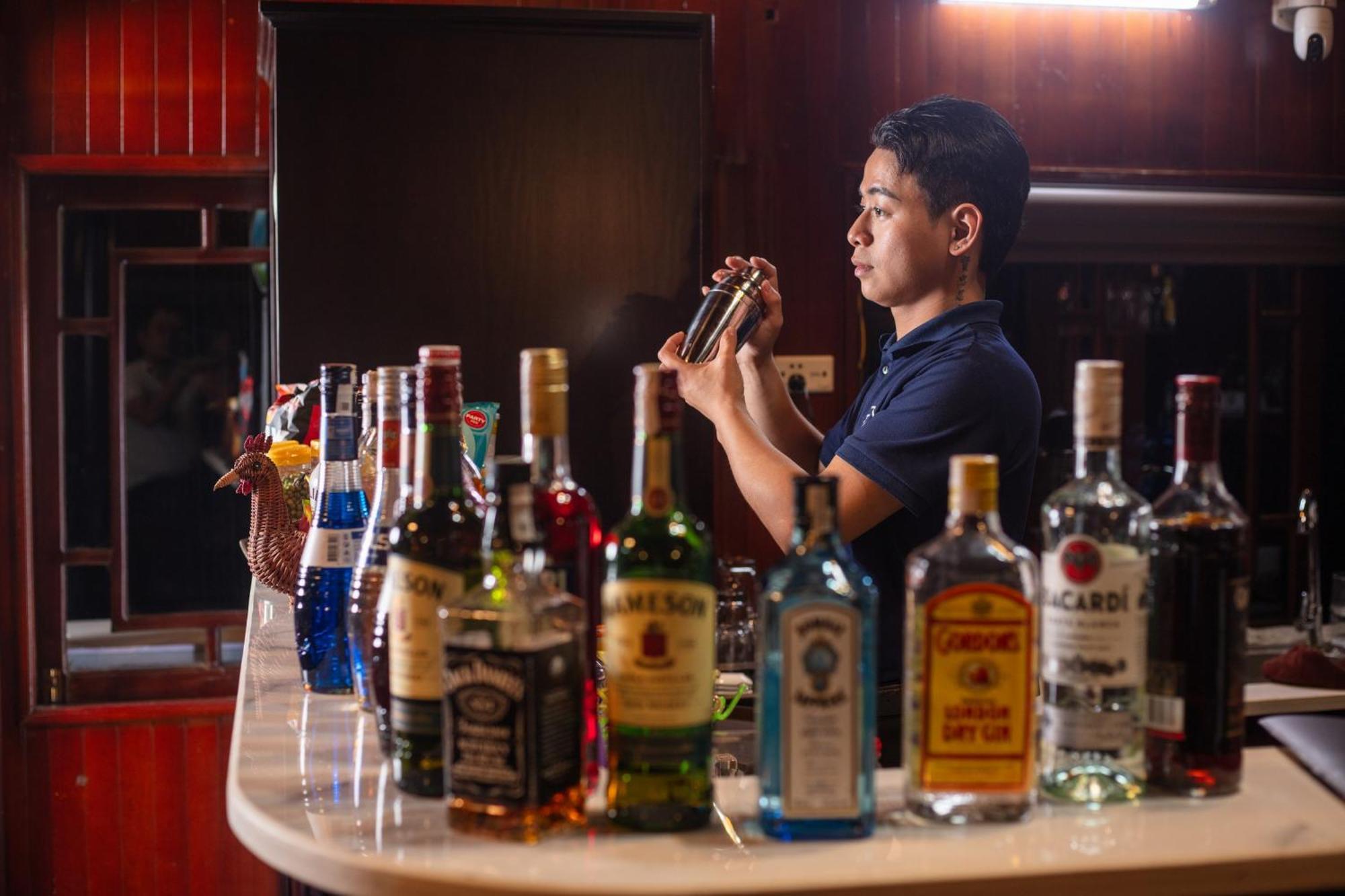 Ruby Cruise Hotel Hạ Long-öböl Kültér fotó